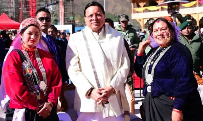 माणा में “देवभूमि सांस्कृतिक महोत्सव” का भव्य समापन, सीएम धामी ने की स्थानीय संस्कृति की सराहना