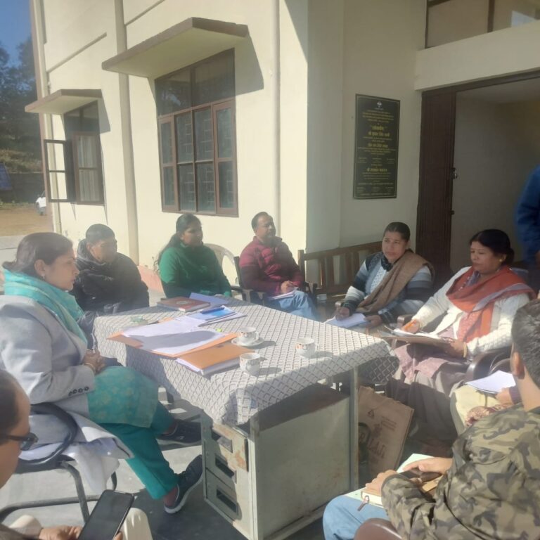 बेटी बचाओ-बेटी पढ़ाओ योजना पर चौबट्टाखाल में बैठक