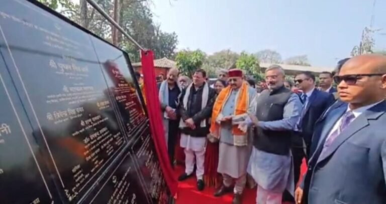 मुख्यमंत्री ने हरिद्वार में 34 प्रमुख अवसंरचना कार्यों का किया शिलान्यास