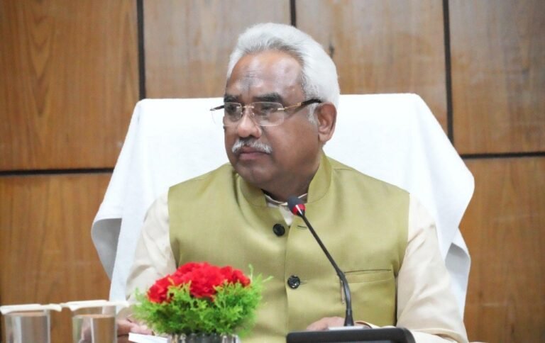 आयुष एवं आयुष शिक्षा मंत्री मदन कौशिक ने विभागीय अधिकारियों के साथ की समीक्षा बैठक