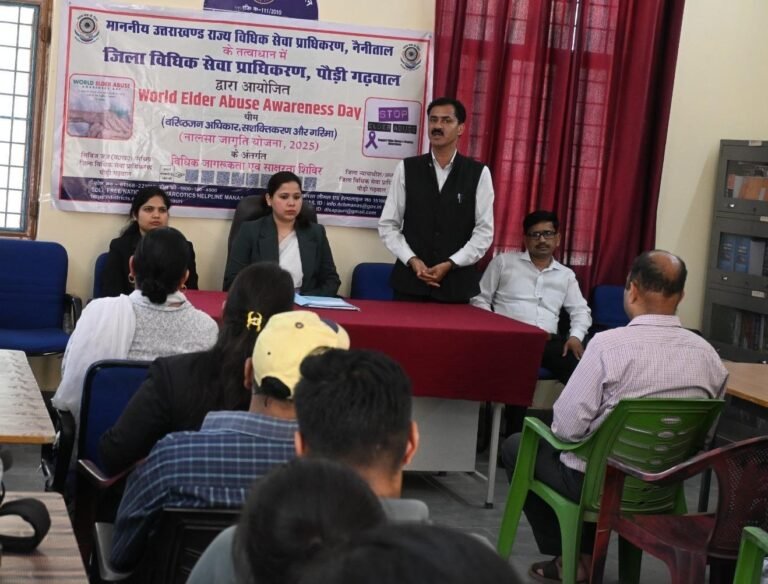 रक्तदान महादान का दिया संदेश, वृद्धजनों के अधिकारों पर भी किया जागरुक
