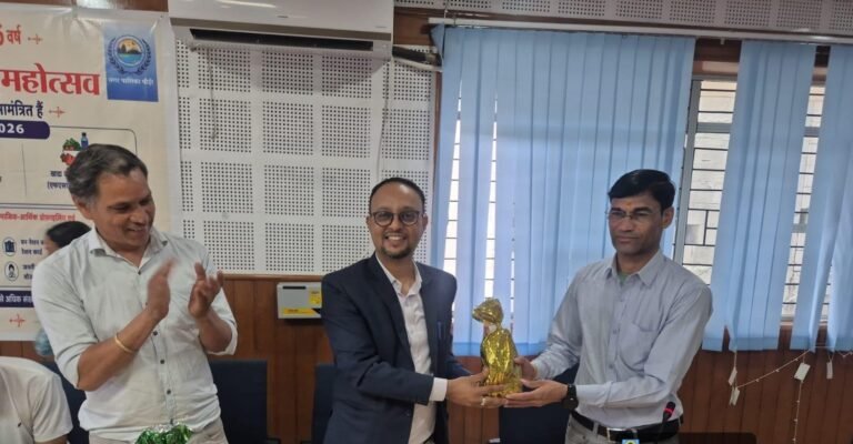 स्वनिधि महोत्सव में फड़ एवं रेहड़ी व्यवसायियों को मिला प्रोत्साहन, उत्कृष्ट बैंक और लाभार्थी सम्मानित
