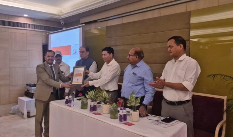 खाद्य सुरक्षा मानकों पर सख्ती, होटल संचालकों को किया जागरूक